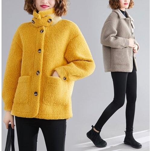 Large size lamb wool short women coat for fall/winter 2021 new thick fashion loose high collar single-breasted lamb wool coat137