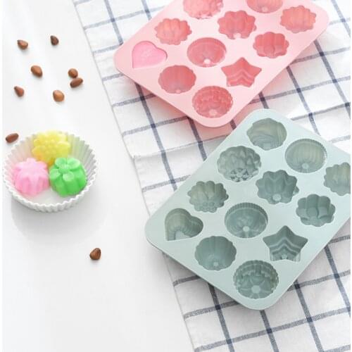 Silicone cake mould 12 different flower-shaped silica gel DIY handmade soap fragrance model fondant molds