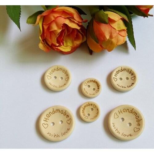 Free Shipping 100Pcs 2 Holes Handmade Letter Love Wooden Buttons Sewing Scrapbooking for Crafts Botoes Accessories