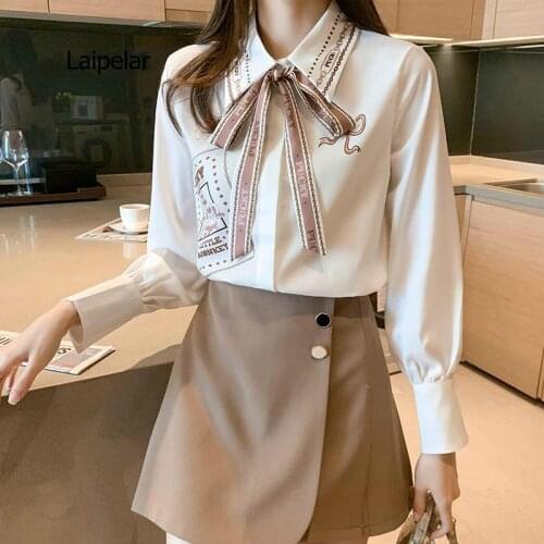 Womens 2021 Spring and Autumn New Shirt Printing Butterfly Bow Ribbon Design Versatile White Chiffon Long Sleeve Shirt