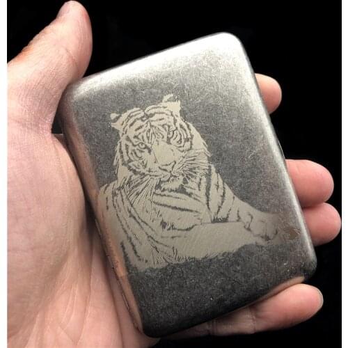 Old Sivler Color 16 Regular Size Cigarettes Case Tiger Eagle Deer Vintage Style Metal Cigarette Boxes Smoking Holder Gift Boxes