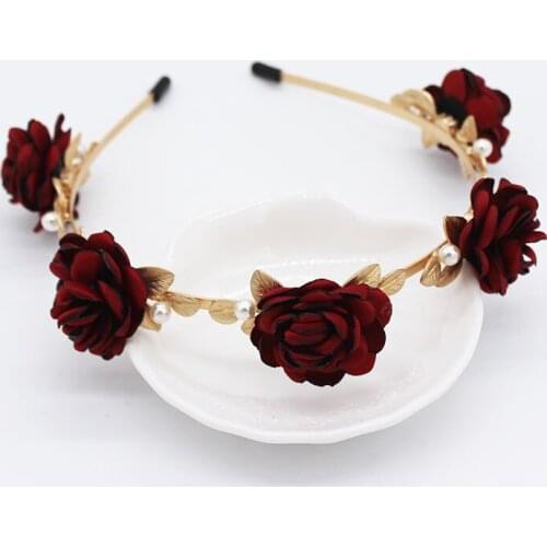 Exquisite luxury and beautiful fashion headband New simple red rose pearls wild show street shooting headband 510
