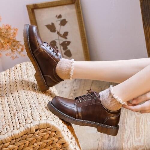 2021 England Style Leather Shoes Flat Heel Round Toe Lace Women Retro Brogue Shoes Student Autumn Oxford Flats