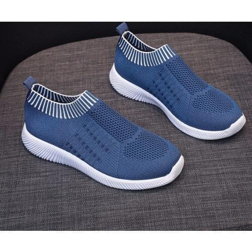 Woman Sneakers Casual Vulcanized Shoes Womens Breathable Flat Female Walking Mesh Anti-slip Sneakers Zapatillas Mujer 2021