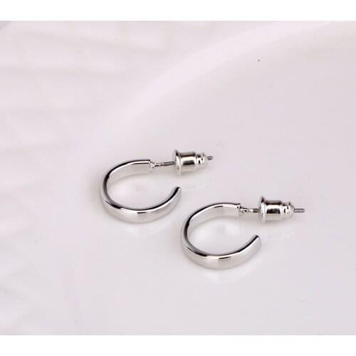 Small Stud Earring for Women Gold and Silver Color Simple Shape Wholesale Ear Accessories Fashion New Jewelry 2021 Hot E0199