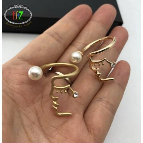 F.J4Z Chic Finger Rings for Women Fashion Stylish Human Face Simulated Pearl Cuff Rings Accessories anillos de mujeres