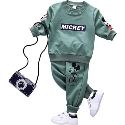 In the Spring and Autumn of 2019, the childrens cartoon round collar childrens wear two-piece baby sports leisure children