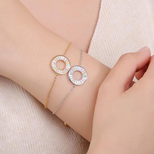 2020 New Womens Fashion Copper Bracelet Elegant Simple Hollow Out Round Circel Colorful Zircon Hand Chain Best Gift for Friend