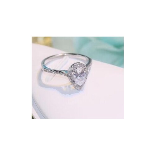 T600 flash 925 sterling silver ring, 5A zircon with dust bag and box