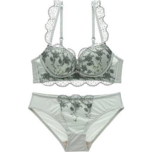 Ladies Floral Underwear Transparent Yarn Lace Underwear Latex Cotton Soft Thick Cups Gathering Up Support No Steel Ring Bra Set