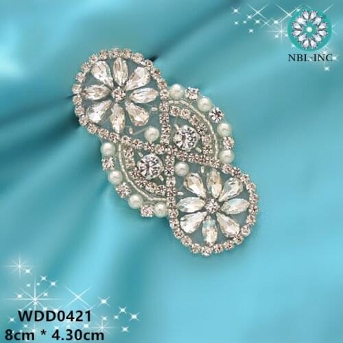 30 pieces) Wholesale hand beaded sewing silver crystal rhinestone pearl applique patch DIY iron on WDD0421-S