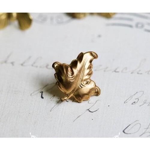Vintage Goth Victorian Leaf Brooch Antique Brass Pin Brooches Jewelry Accessories Handmade