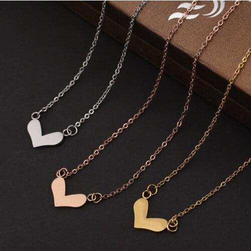 Wholesale Stainless Steel Jewelry Peach Heart Love Necklace Womens Fashion Cool Clavicle Chain