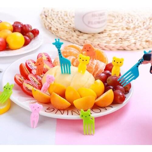Animal Farm Fruit Fork Mini Cartoon Children Snack Cake Dessert Food Fruit Pick Toothpick Bento Lunches Party Decor Random Color