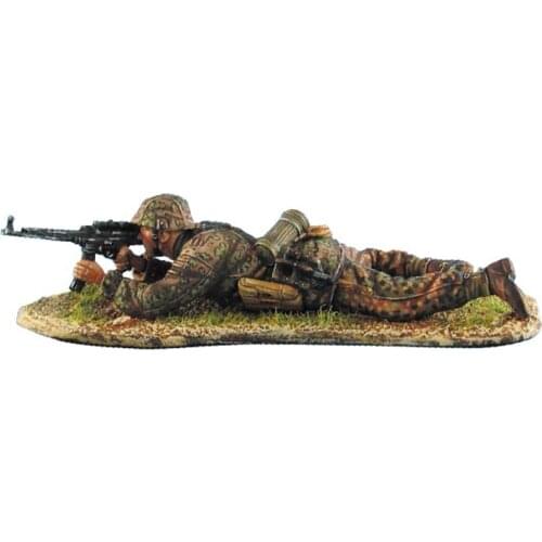 1/35 Resin Model figure GK Soldier Panzer Grenadier Sniper with Scoped STG Military theme of WWII Unassembled and unpainted kit