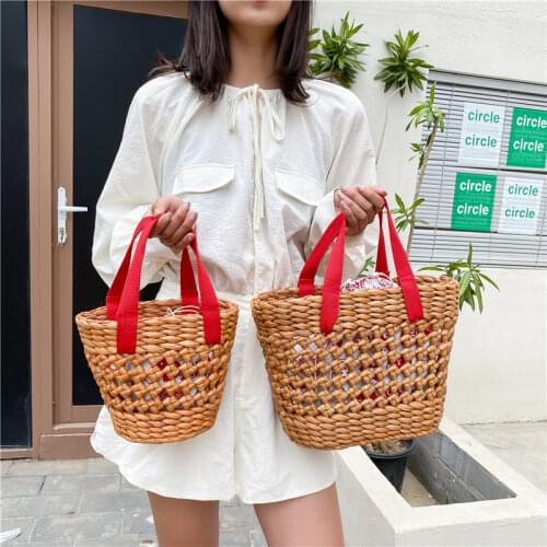 New Handmade Weave Womens Bag Fashionable Solid Color Hollow Vegetable Basket Female Handbags Summer Beach Straw Bag Purse