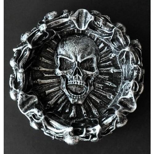 Retro skull horror ashtray Personality retro halloween decorative ashtray