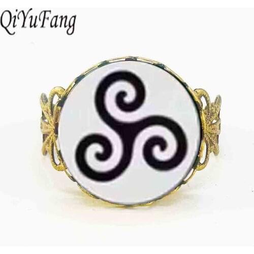 Factory price Teen Wolf Ring Triskele Triskelion Allison Argent Ring womens men leather chain adjustable fashion