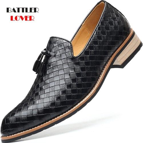 Men British Formal Dress Shoes for Male Coiffeur Tassel Formal Loafers Classic Wedding Party Footwear Slip On Plus Size 39-48