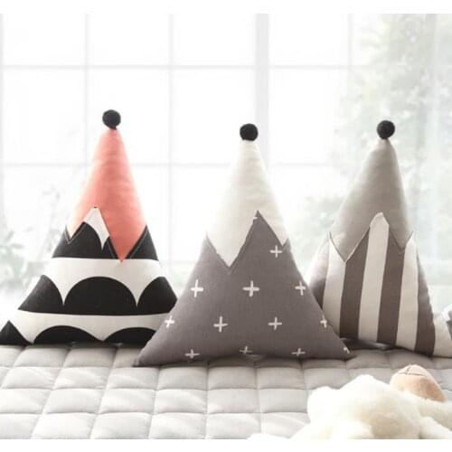 Newborns Baby Pillow Cotton Triangle Toys Infant Protection Cushion Bedding Kids Sleep Pillow Photography Props Baby Room Decor