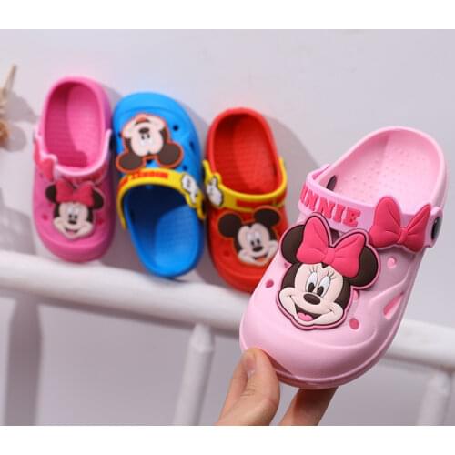Disney Summer New Mickey Indoor Shoes Antiskid Wear Cute Cartoon Breathable Minnie Hole Shoes At Home and Abroad Slippers Kids