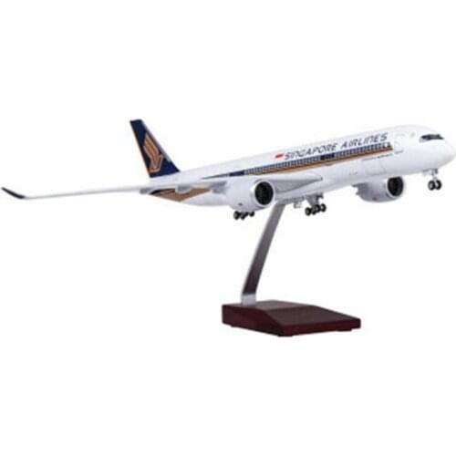 LED Light Aircraft Model 1/142 Singapore Airlines Boeing 350 Plane Airplane Model for Boys Fans Gifts Collectible In Stock