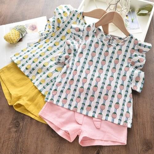 2021 Summer New Korean Girls Pineapple Flying Sleeve Top Solid Color Shorts Two Piece Childrens Suit