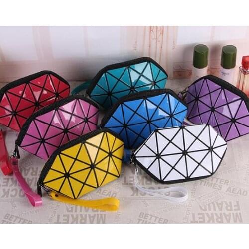New Arrival 11 colors Geometric Cosmetic Bag Women Laser Diamond Makeup Bag Ladies Cosmetics Organizer