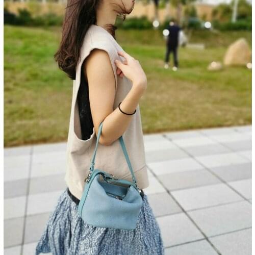 Vendange Hobo Bags