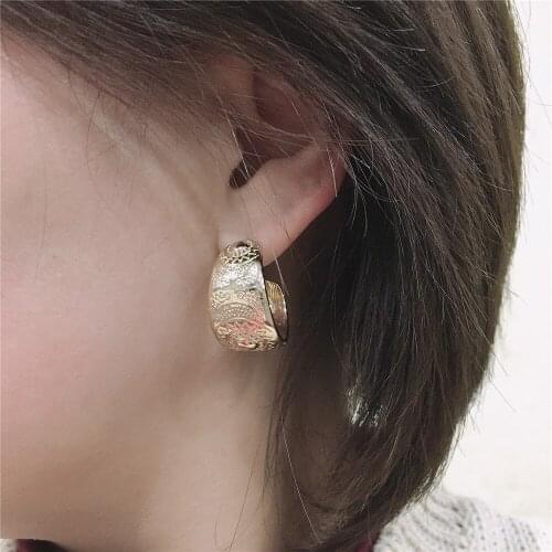 Bohemia Gold Color Plating Figure Textured Hoop Earrings For Women Girl Casual Trendy Elegant Gorgeous Feminist Jewelry Access