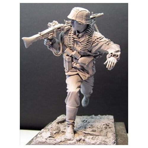 1/16 resin soldier model Normandy Norman war machine gunner military gk hand to do white mold 140