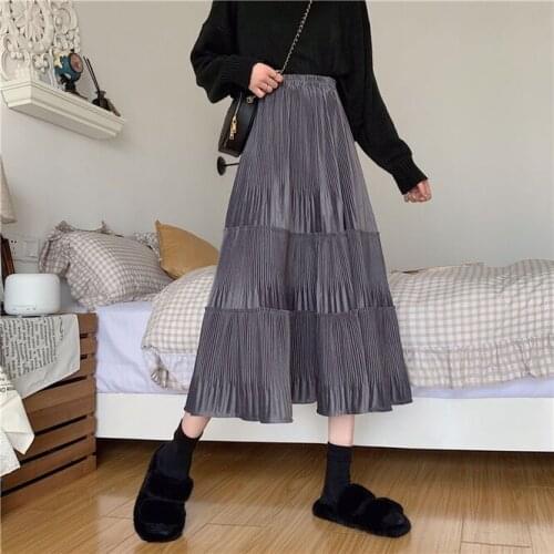 Autumn Winter 2021 Woman Half Length Golden Velvet Cake Skirt Pleated High Waist Slim Casual Girl A-line Skirt Gray
