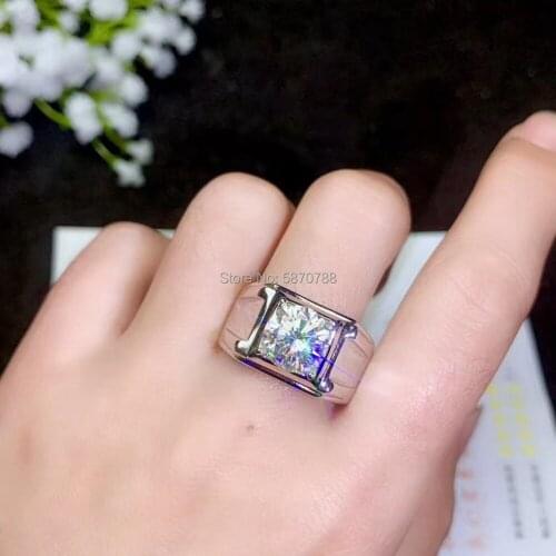 Personal Custom Sterling Silver 925 Emerald Oval Main Stone Moissanite Rings for Women