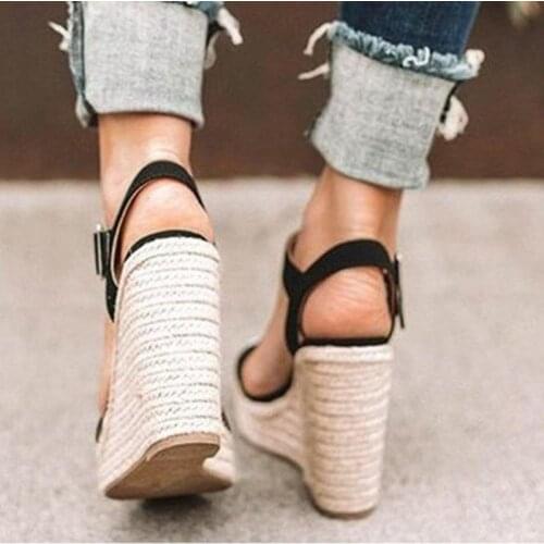 Thick-soled Slope with Casual Sandals Womens Summer 2021 New Fashion Thick-soled Womens Shoes One Word Strappy Roman Sandals