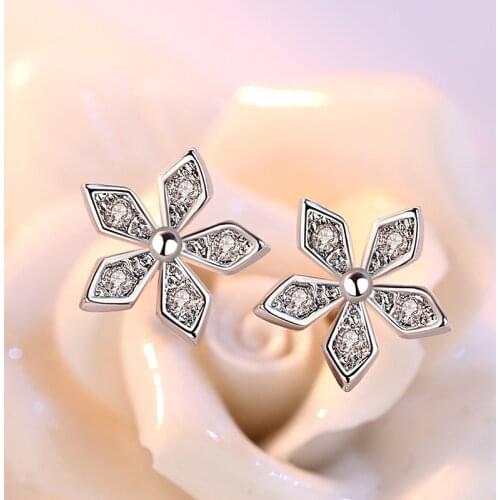 Minimalist Cartilage Nail Stud Earrings Simple Five Leaf Clover Crystal Zircon Tiny Earring Piercing Accessories For Women Gifts