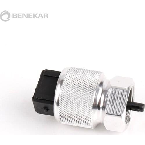 Car Speed Sensor Transmission MR122305 For Mitsubishi Montero V6 Pajero / Shogun L200 / L400 1994 - 1997 1998 1999 2000