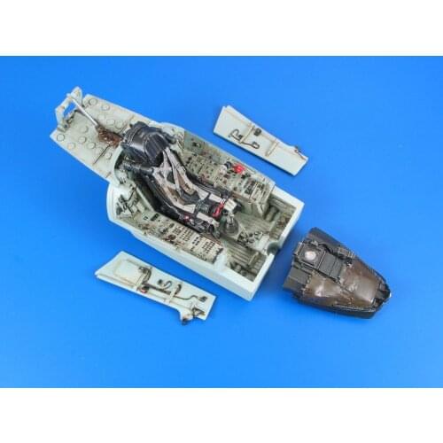 Resin Su-27 cockpit 1:32 with Hasegawa
