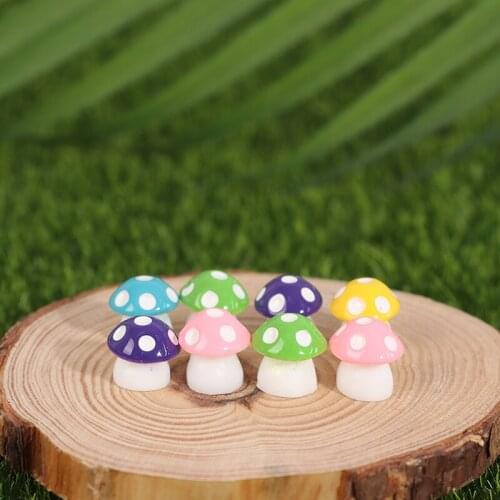 20pcs Mushrooms Terrarium Figurines Fairy Garden Miniatures Party Garden Mini Mushroom Garden Ornament Resin Crafts Decorations