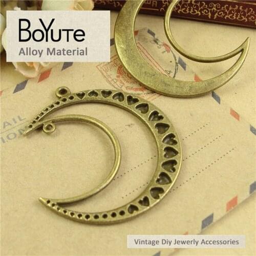 BoYuTe (20 Pieces/Lot) 44*56MM Vintage Accessories Parts Material Antique Bronze Love Pattern Moon Charms for Jewelry Making