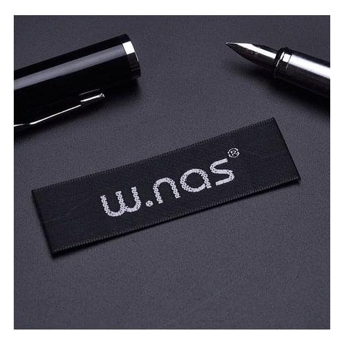 Customized oem garment labels custom cheap clothing labels woven labels brand name woven labels