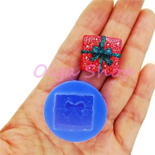 JYL371 20.7mm x 19mm Christmas Gift Box Silicone Mold Fondant Cake Decoration Candy Chocolate Craft Resin Clay Pendant Earrings