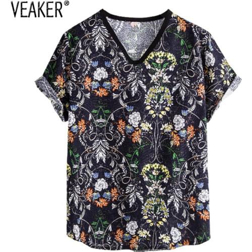 VEAKER T-shirts