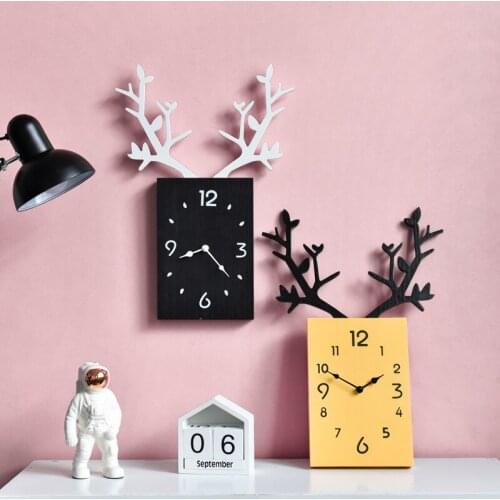 Vintage Wooden Wall Clock Antlers Design Modern Nordic Style Art Wall Clock Watch Home Decoration Salon Office Cafe Pendant