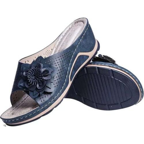 Womens shoes 2020 new summer slope heel casual flowers outer wear slippers female plus size summer slipper