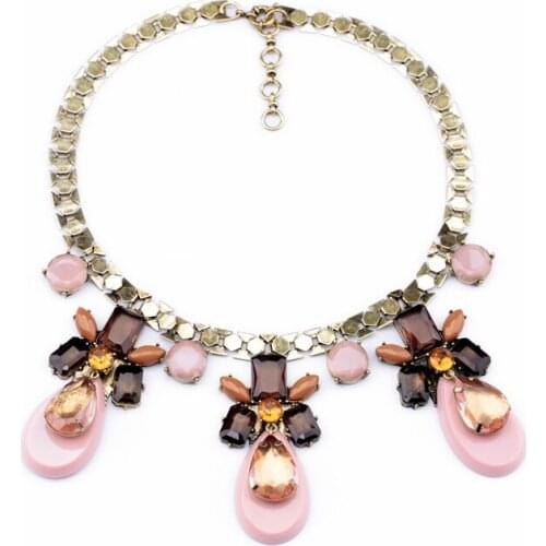 Bulk Price Fashion Exhibition Bib Statement Necklaces For Women