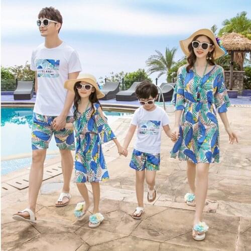 Family Matching Outfits Summer Holiday Beach Wear Clothes Men Kids Cotton Short Sleeves T shirt Pants Women Girls Dress SA1385
