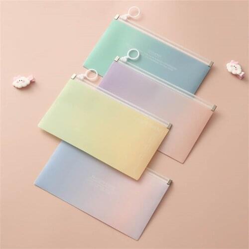 4Pcs Cartoon Mask Cover Bag Portable Facemask Holder Face Mask Storage Case Save Mask Zipper Bags Portable Travel Organizer