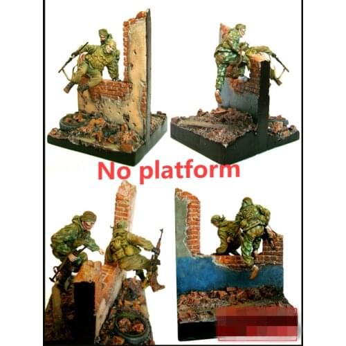 1:35 resin die-cast soldier model 2 Russian commandos need to be painted and unpainted by hand (no platform)