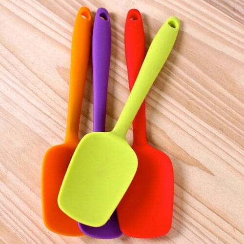 Hot Universal Heat Resistant Integrate Handle Silicone Spoon Scraper Spatula Ice Cream Cake Kitchen Tool Utensil