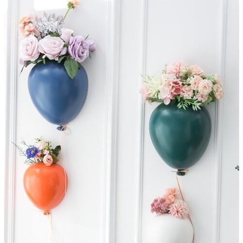 Nordic Ins Creative Ceramics Balloon Wall Hanging Flower Pot Childrens Room Wall Hanging Flower Vases Home Wall Decoration Gifts